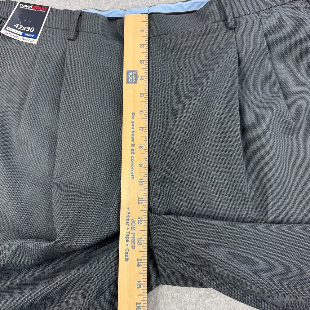 Roundtree & Yorke TravelSMART Dress Pants Mens 42x30 Gray Pleated Cuffed NEW - Picture 7 of 10